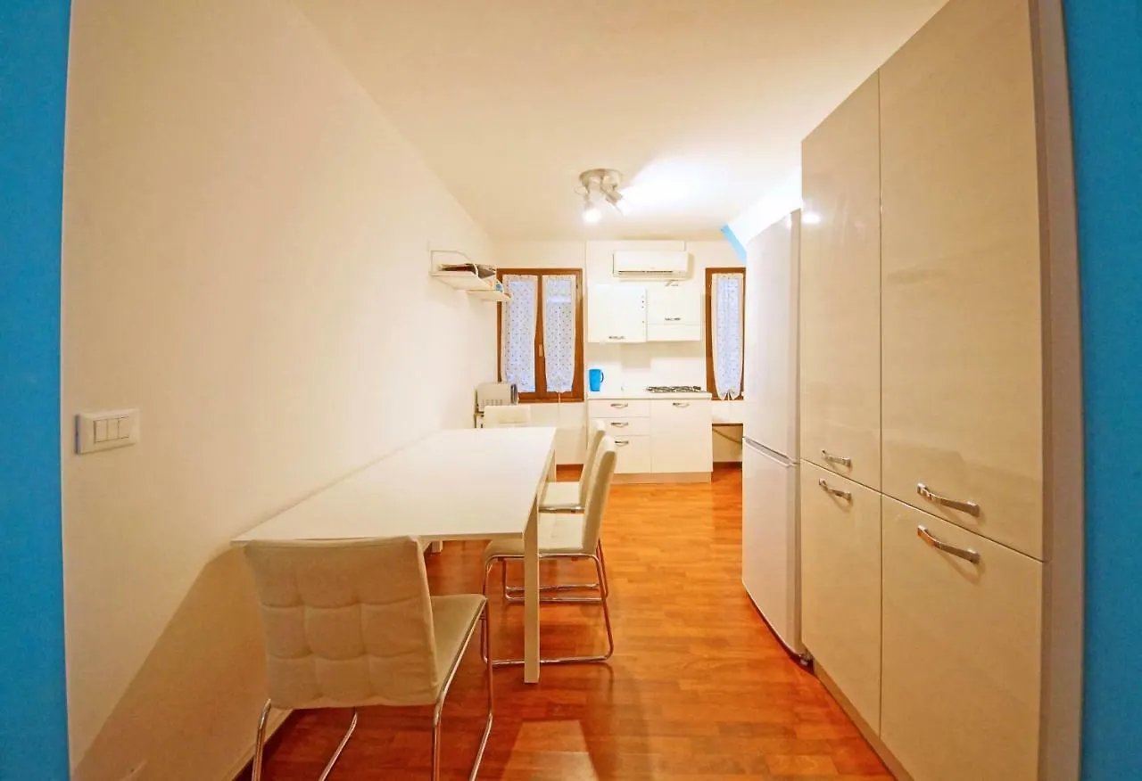 Dolcevita Apartments N 382 Венеция