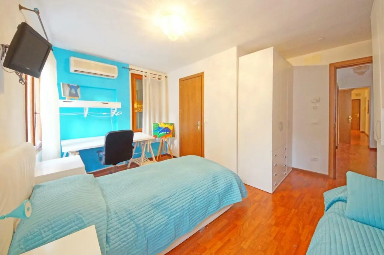 Dolcevita Apartments N 382 Венеция