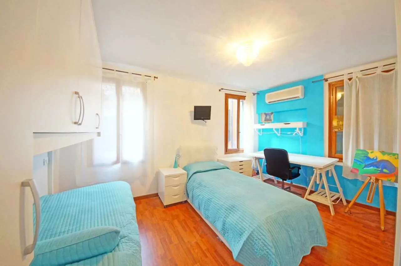 Dolcevita Apartments N 382 Венеция Италия